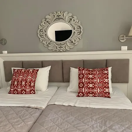 Alkyonides Boutique Kremastí