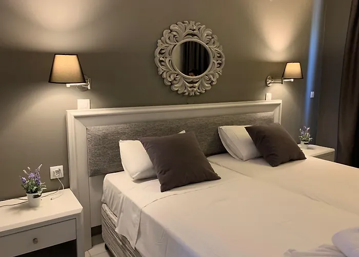 Alkyonides Boutique 3* クレマスティ