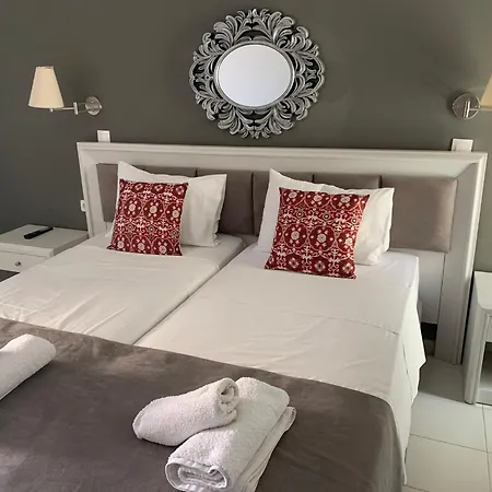 Alkyonides Boutique Kremastí